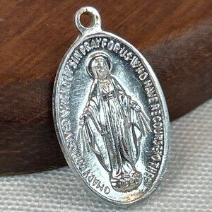 Vintage Small Silver Tone Mary Conceived Without Sin Medal Pendant Italy